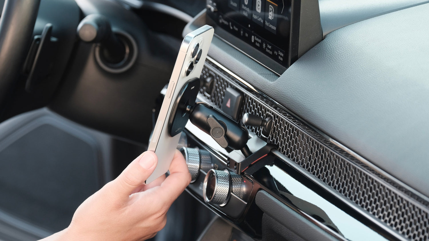 Honda Civic 2022-2026 Phone Mounts