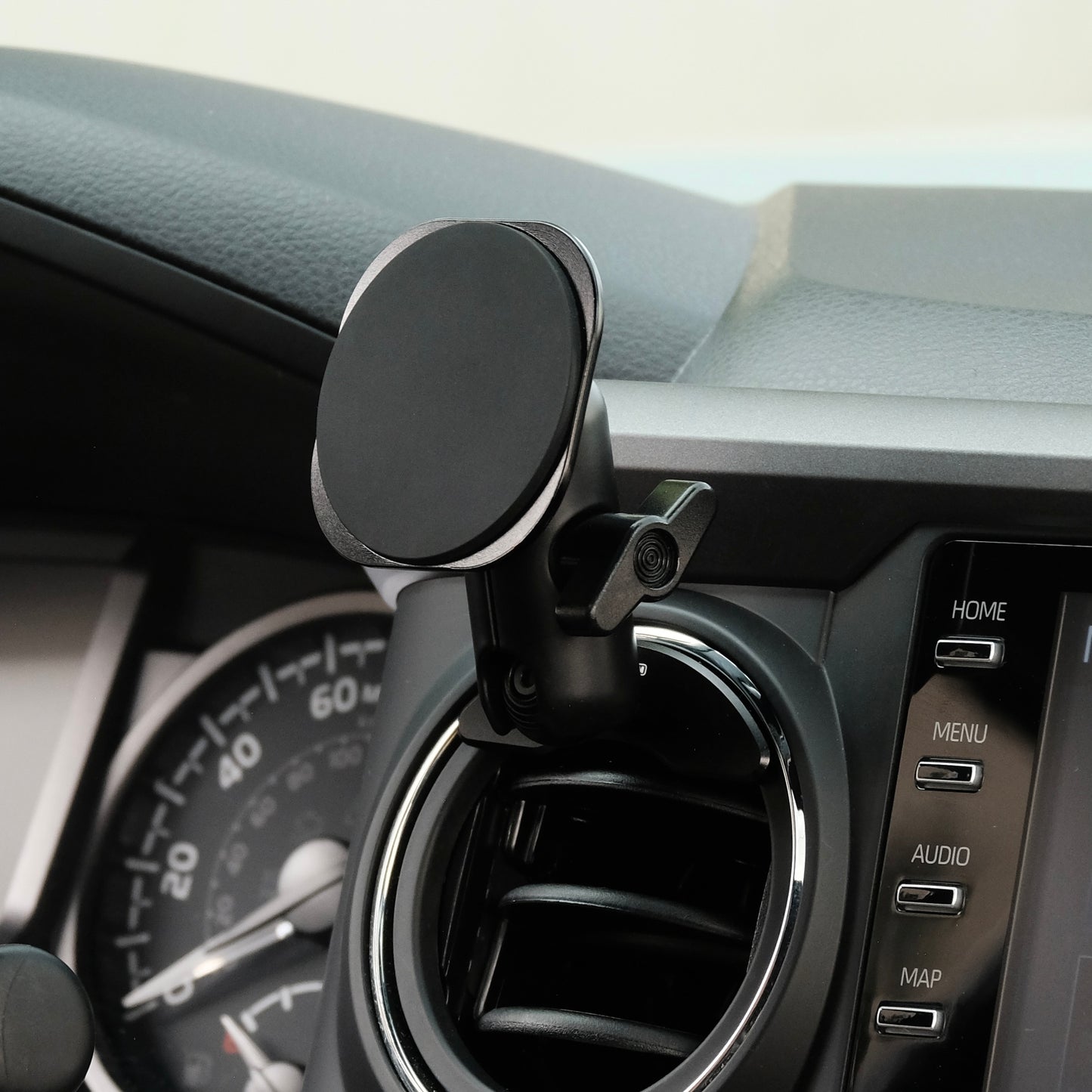 Toyota Tacoma 2016-2023 | Tundra 2014-2021 MagSafe-compatible Phone Mount