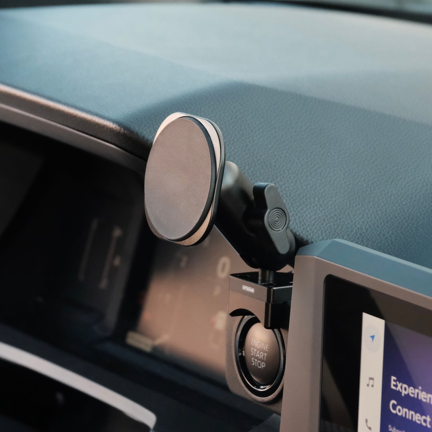 Toyota Tacoma 2024-2025 | 4Runner 2025 MagSafe-compatible Phone Mount