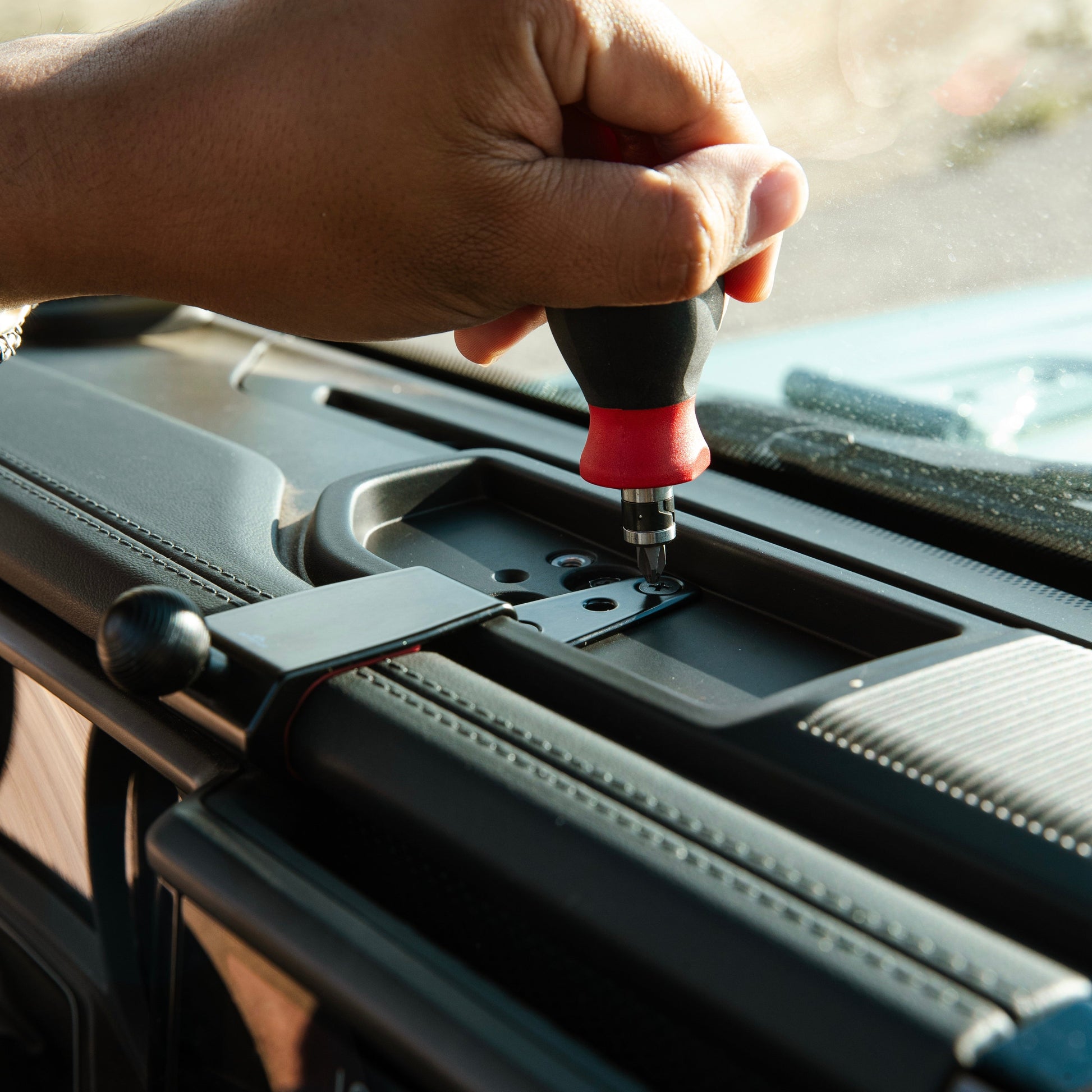 Jeep Wrangler | Gladiator (2024) Phone Mount - Offroam